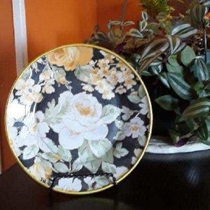 Handmade glass floral decorative plate